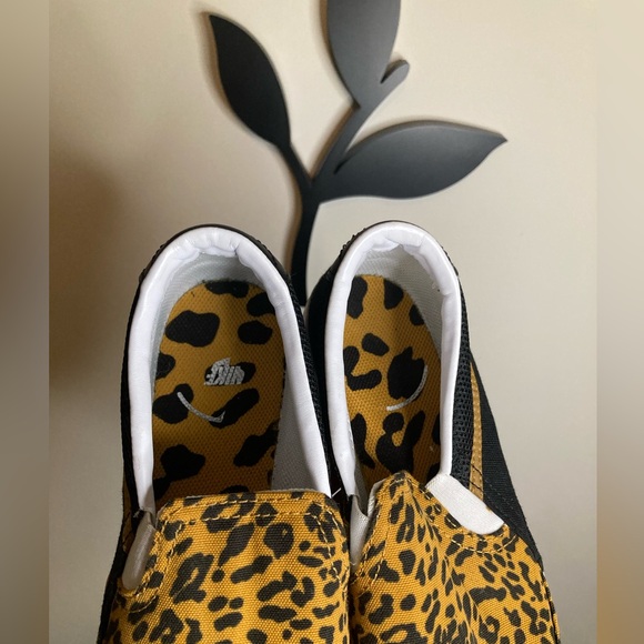 Cheetah Print Slip-On Nike Court Legacy Sneakers - Picture 5 of 6